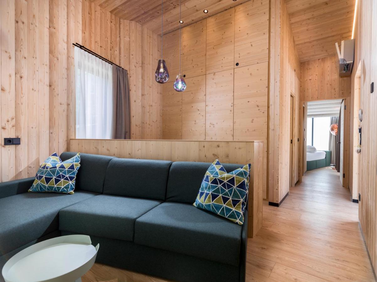 Skyview Chalets Am Camping Toblacher See المظهر الخارجي الصورة